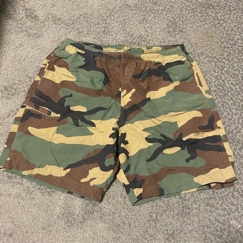 SUPREME nylon trail shorts camo SZ-m